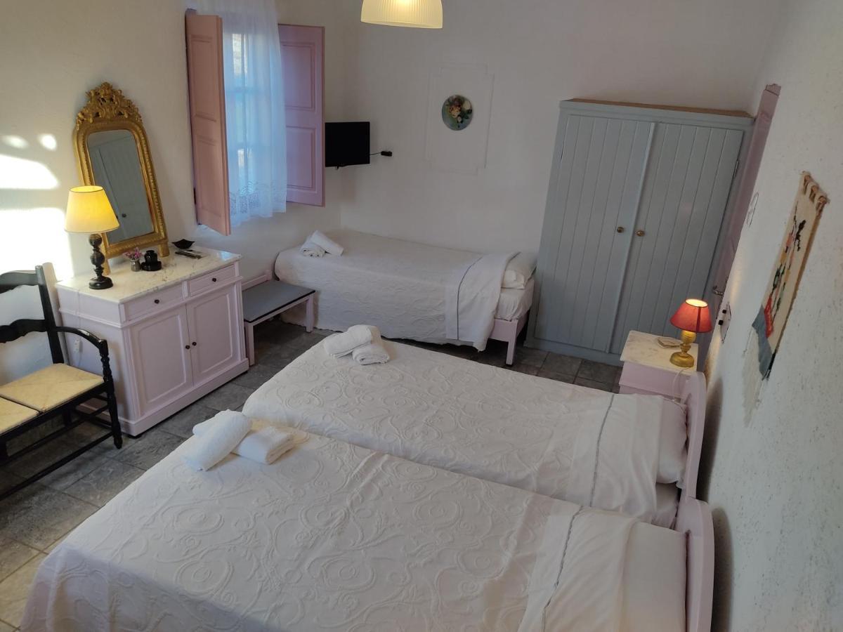 Porto Sikinos Hotel Alopronia エクステリア 写真