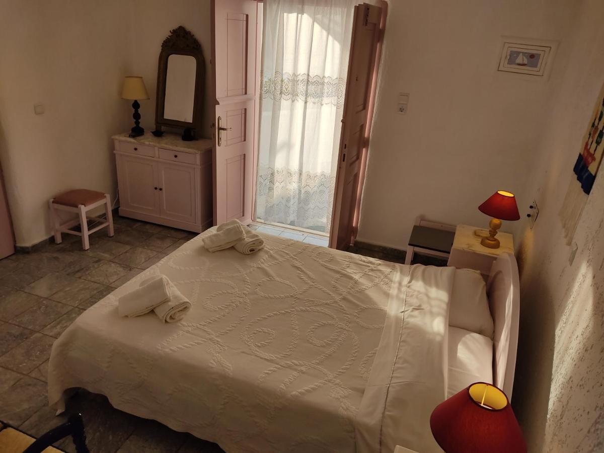 Porto Sikinos Hotel Alopronia エクステリア 写真