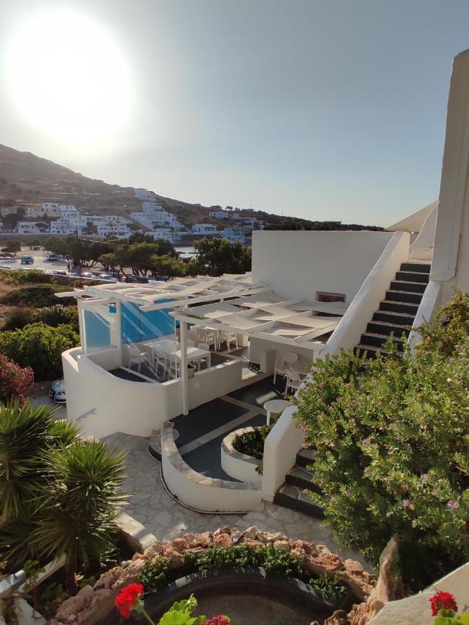 Porto Sikinos Hotel Alopronia エクステリア 写真